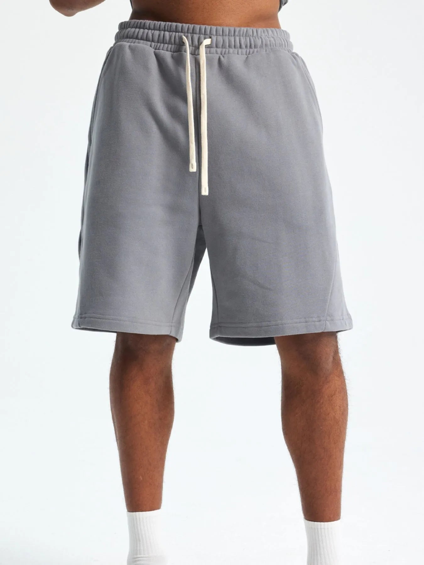 Trendsi lightweight drawstring shorts men in gray with elastic waistband and white drawstring
